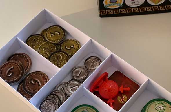 A paper token tray made with deckinabox